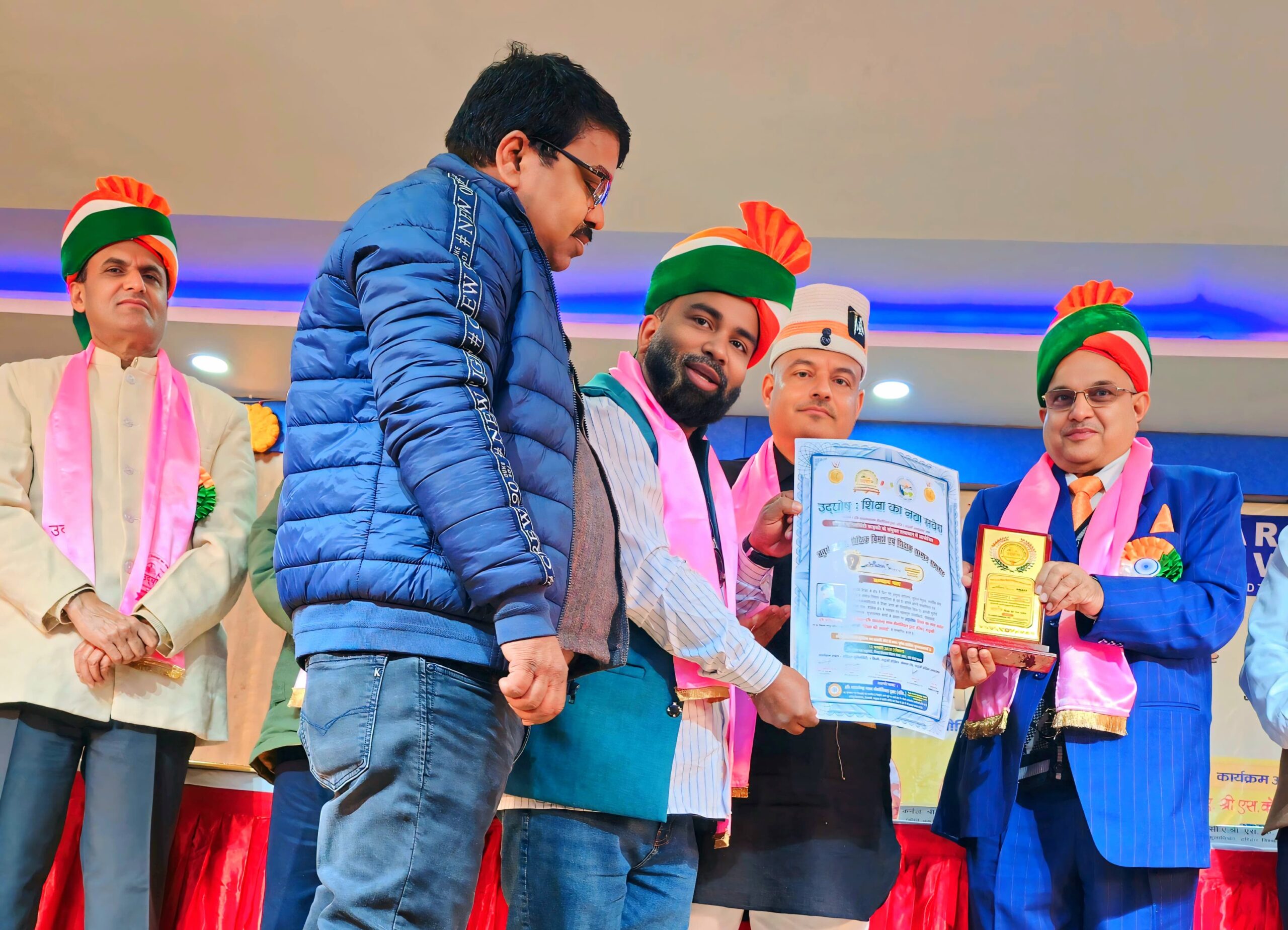 राष्ट्रीय शिक्षा श्री सम्मान से नवाजे गए उन्नाव के शिक्षक डॉक्टर प्रदीप कुमार वर्मा…