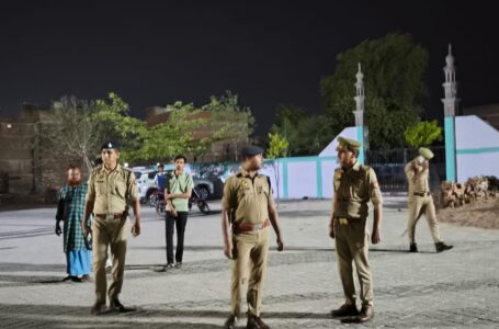 अपर पुलिस अधीक्षक जनपद हमीरपुर द्वारा आगामी त्यौहार ईद उल-अजहा (बकरीद) के दृष्टिगत कस्बा सुमेरपुर में किया गया पैदल गस्त…।।
