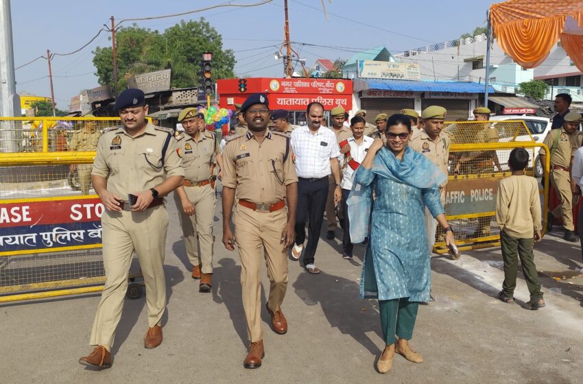  ईद उल अजहा बकरीद की नमाज अदा कर देश में अमन चैन की मांगी दुआ,चप्पे चप्पे में पुलिस बल रहा मौजूद…।।