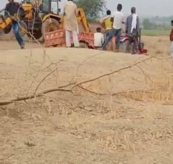  मनरेगा के पुराने कामों में नया दिखाकर निकाली जा रही भारी रकम…।।
