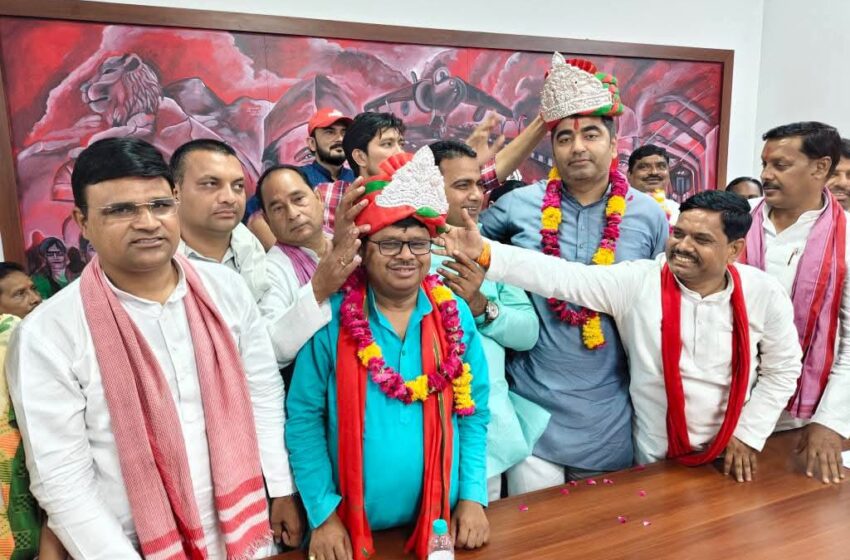 सपा इटावा सदर विधानसभा कार्यकारिणी का विस्तार, मुख्य अतिथि अभिषेक यादव का हुआ भव्य स्वागत