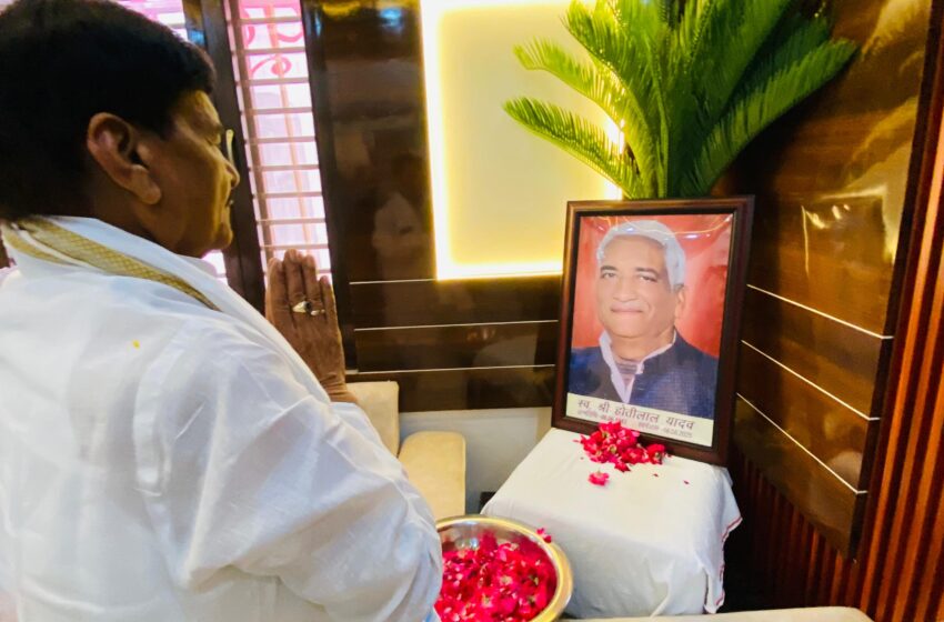  शिवपाल सिंह यादव ने होतीलाल यादव के निधन पर जताई शोक संवेदना