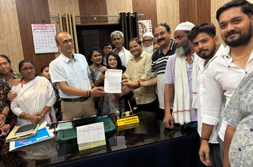  हाउस टैक्स, जलभराव, अतिक्रमण व आवारा जानवरों की समस्याओं को लेकर व्यापार मंडल ने मुख्यमंत्री को संबोधित नौ सूत्रीय ज्ञापन सौंपा