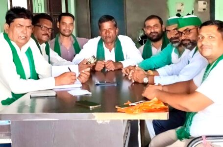 ट्रैक्टर तिरंगा यात्रा की तैयारी को लेकर भाकियू की बैठक