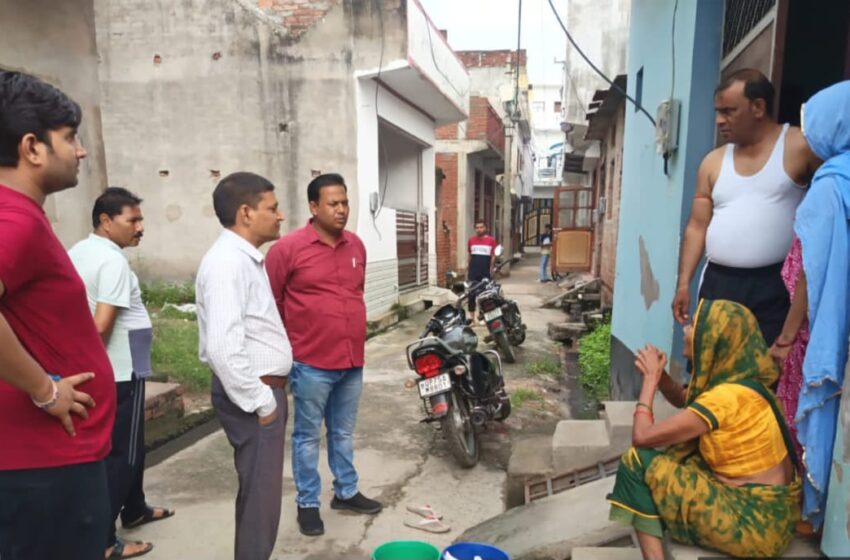  स्वच्छ भारत मिशन के तहत वार्ड में चला स्वच्छता अभियान, वार्डवासियों ने रखी समस्याएँ